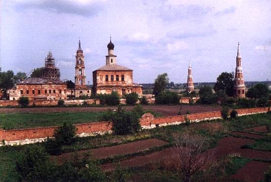 Богоявленский Старо-Голутвин мужской монастырь (в 1992-1996 году)